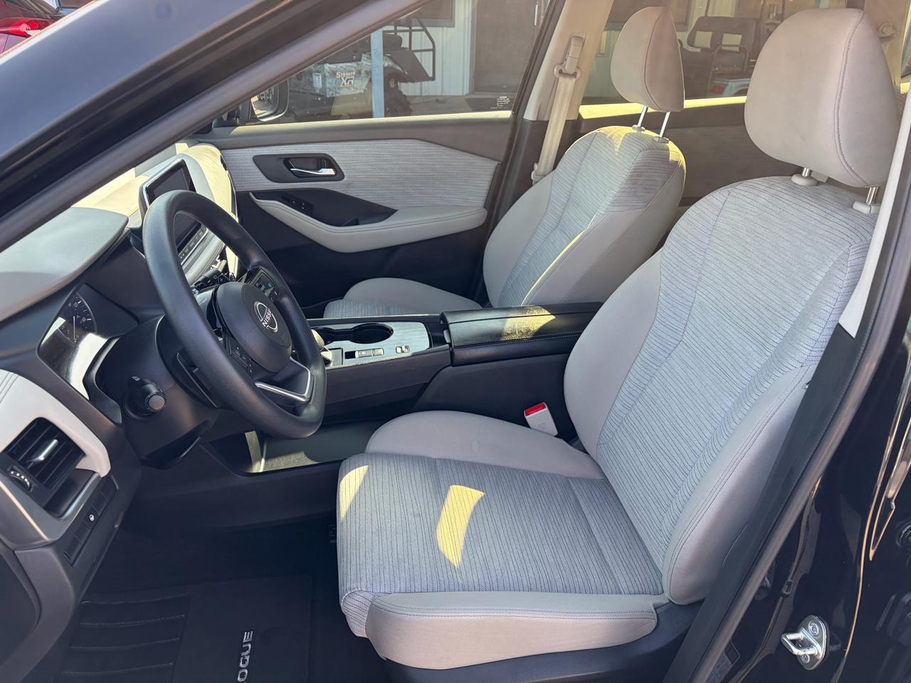 Nissan Rogue FWD SV 2023
