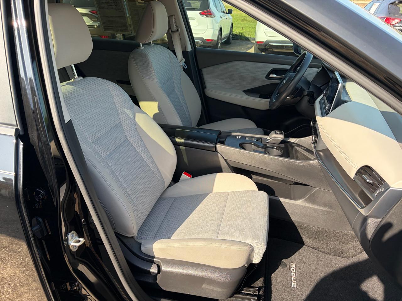 Nissan Rogue FWD SV 2023