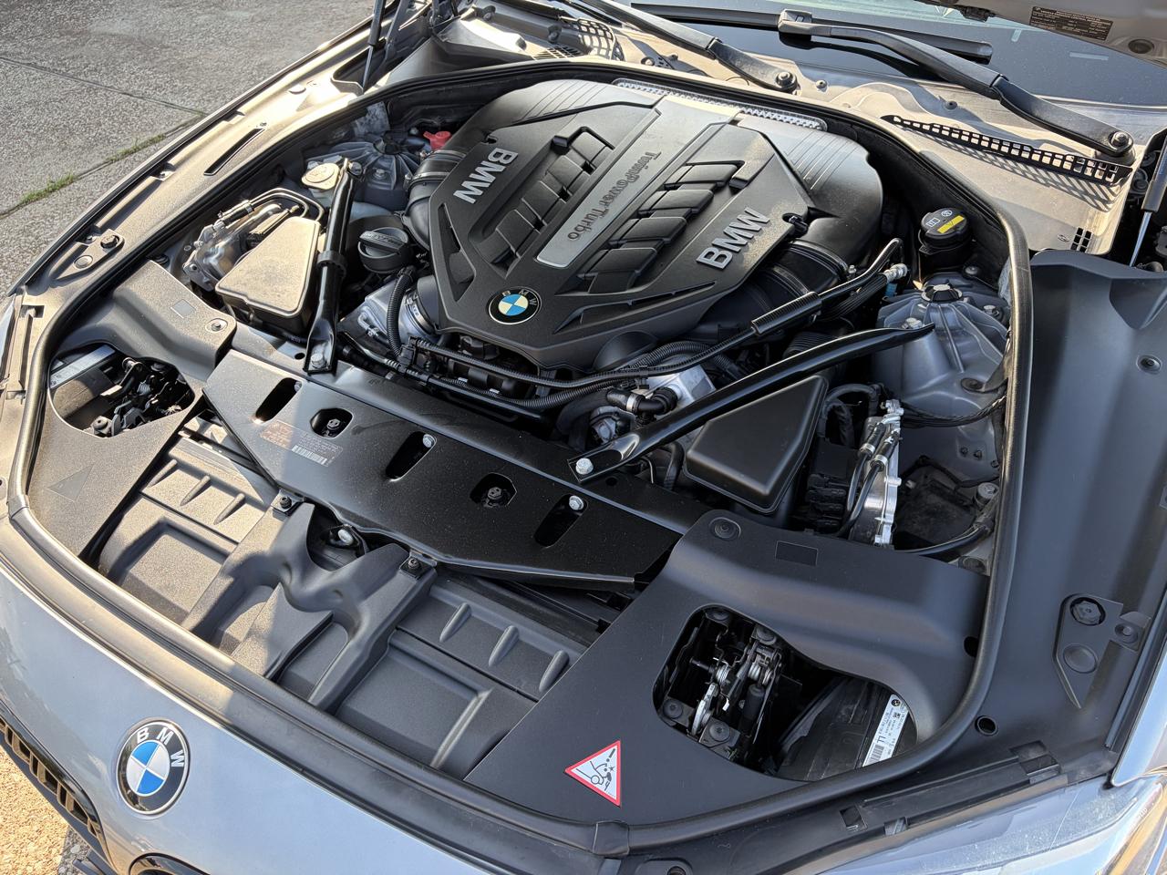 BMW 6 Series 4dr Sdn 650i RWD Gran Coupe 2015