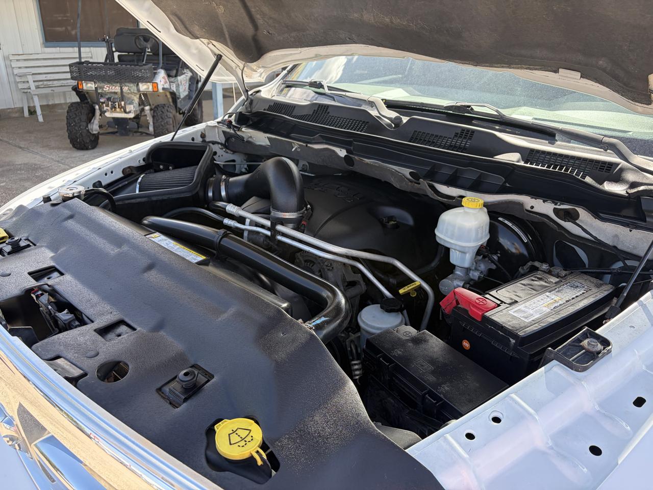 RAM 1500 4WD Crew Cab 140.5" SLT 2012