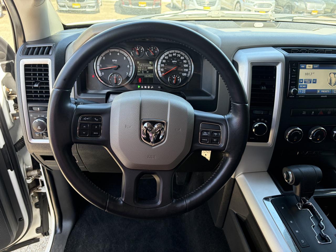 RAM 1500 4WD Crew Cab 140.5" SLT 2012