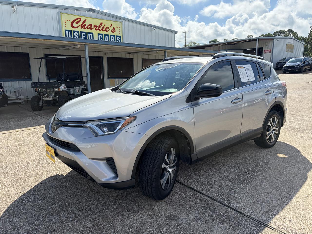 2018 Toyota RAV4 LE FWD (Natl)