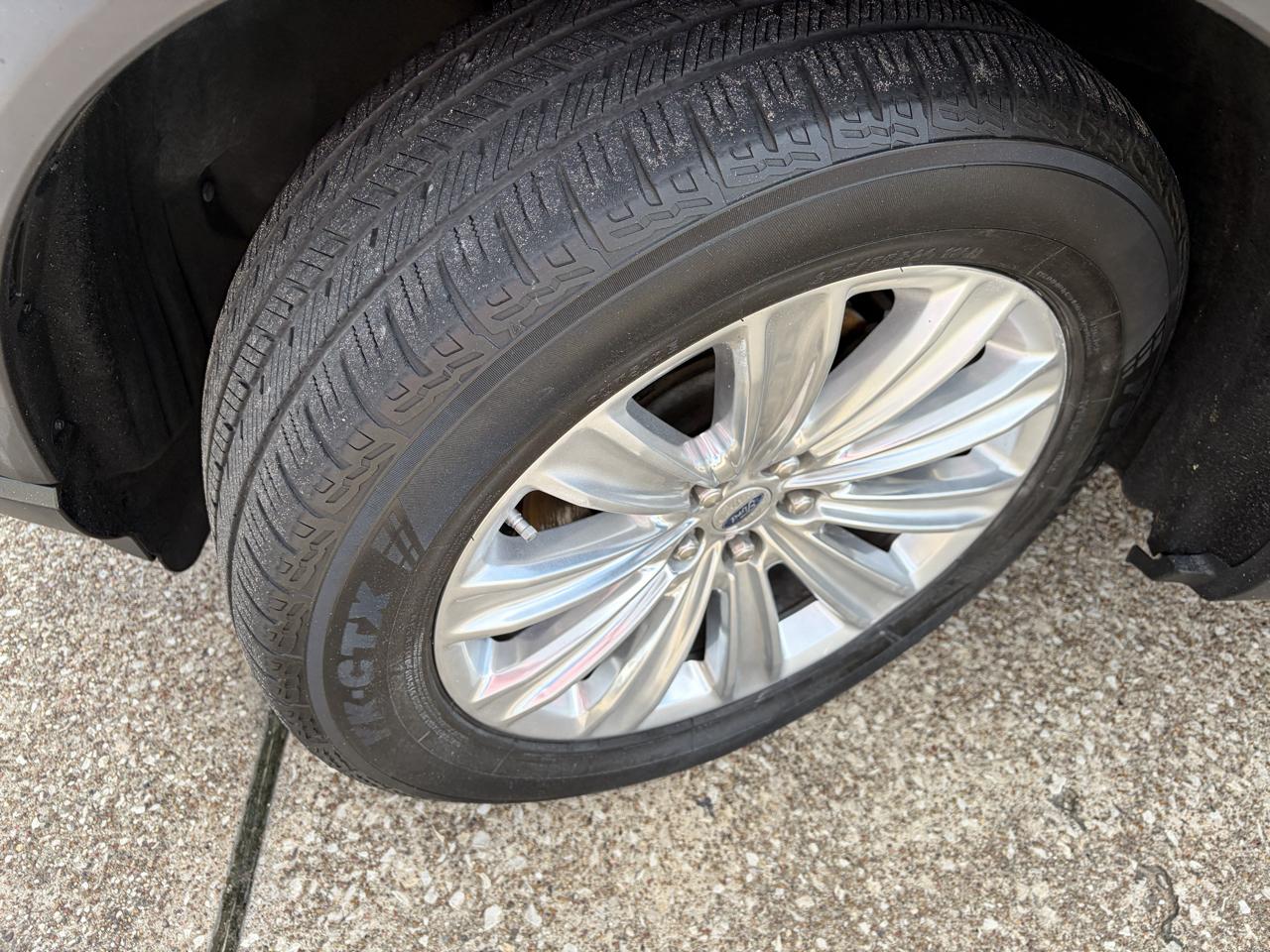 Ford Explorer Limited 4WD 2020