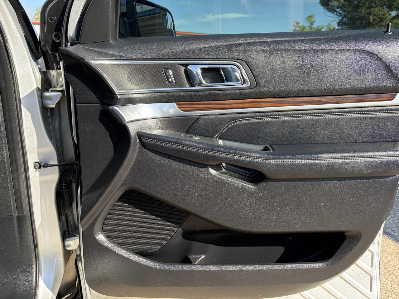 Ford Explorer Limited FWD 2018