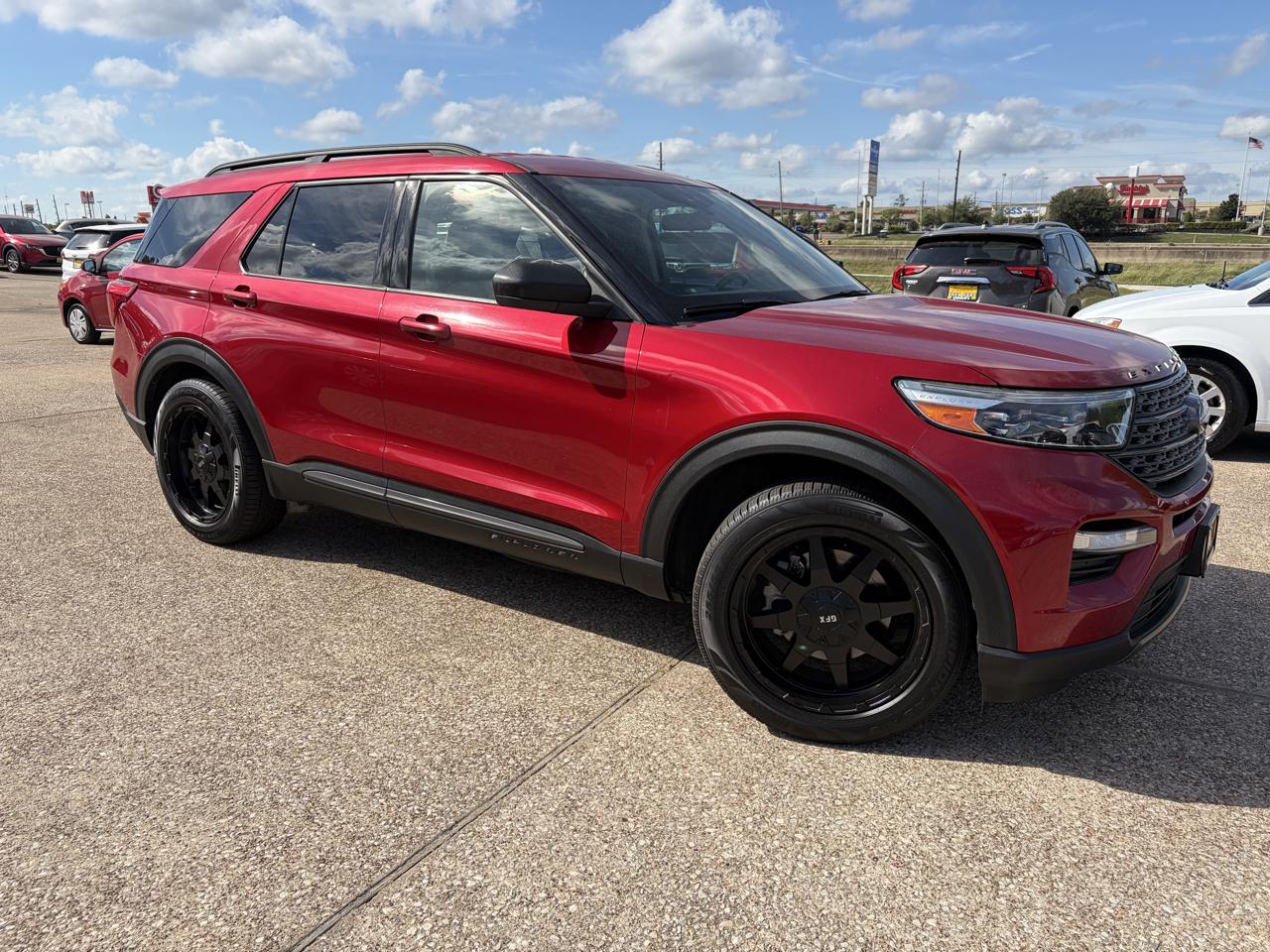 Ford Explorer photo 7