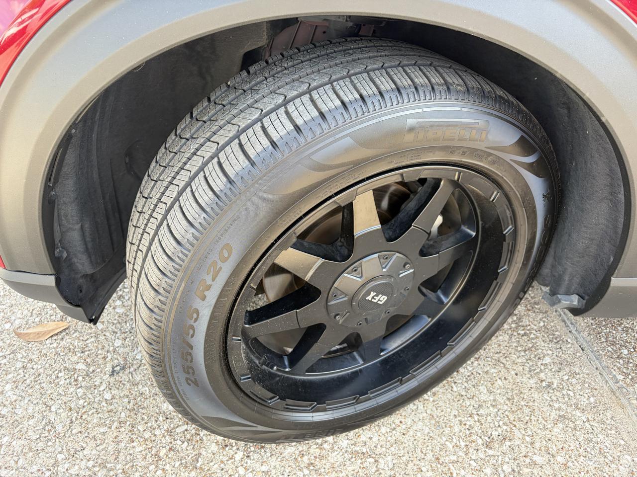 Ford Explorer photo 9