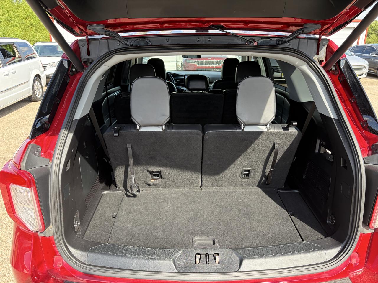 Ford Explorer photo 22