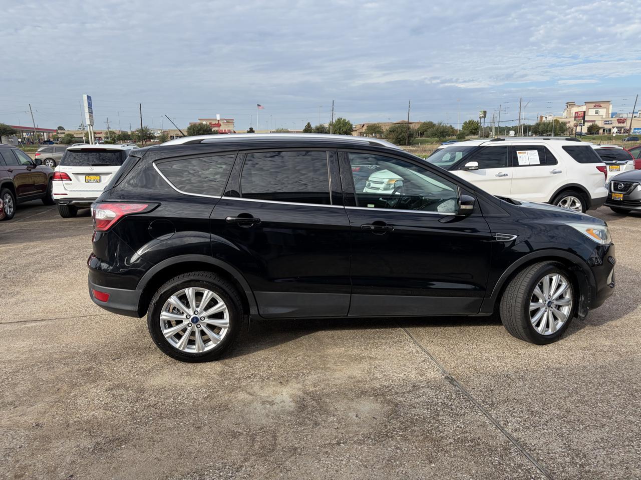 Ford Escape Titanium FWD 2017