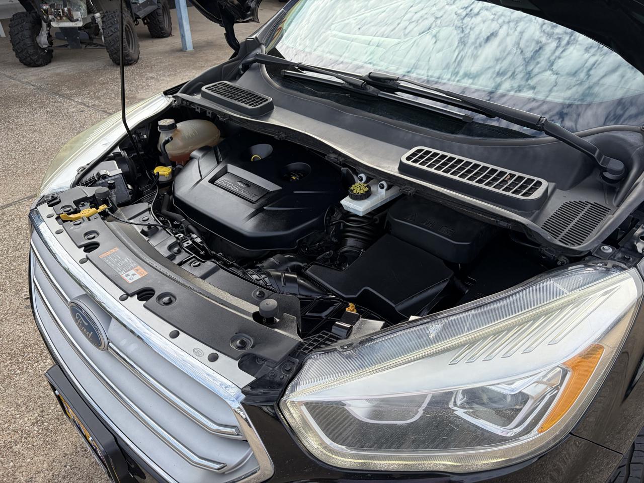 Ford Escape Titanium FWD 2017