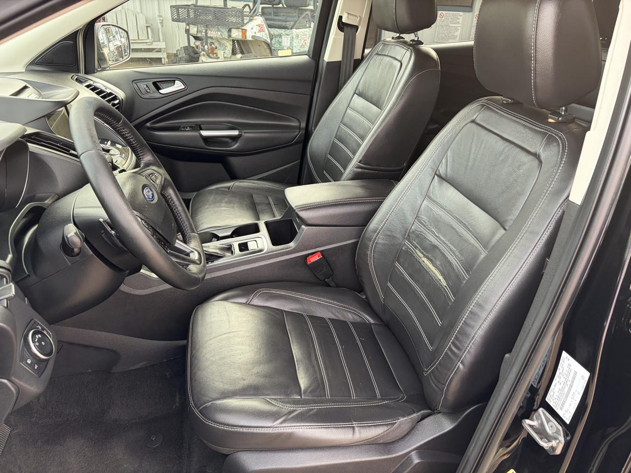 Ford Escape Titanium FWD 2017