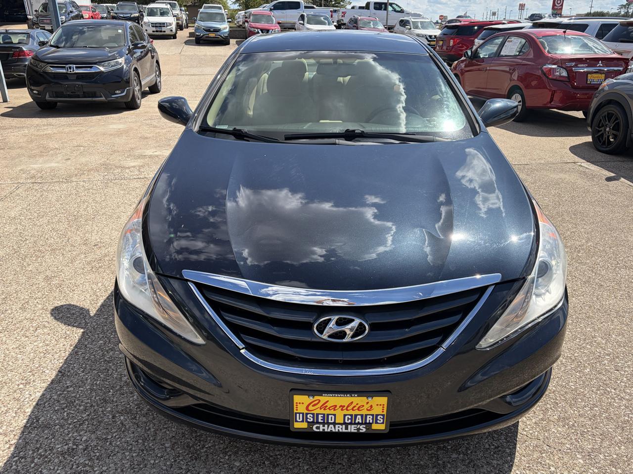 Hyundai Sonata photo 8