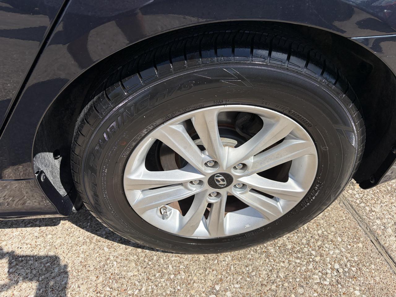 Hyundai Sonata photo 10