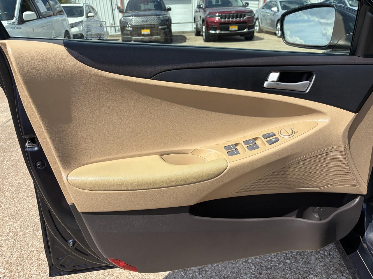 Hyundai Sonata photo 15