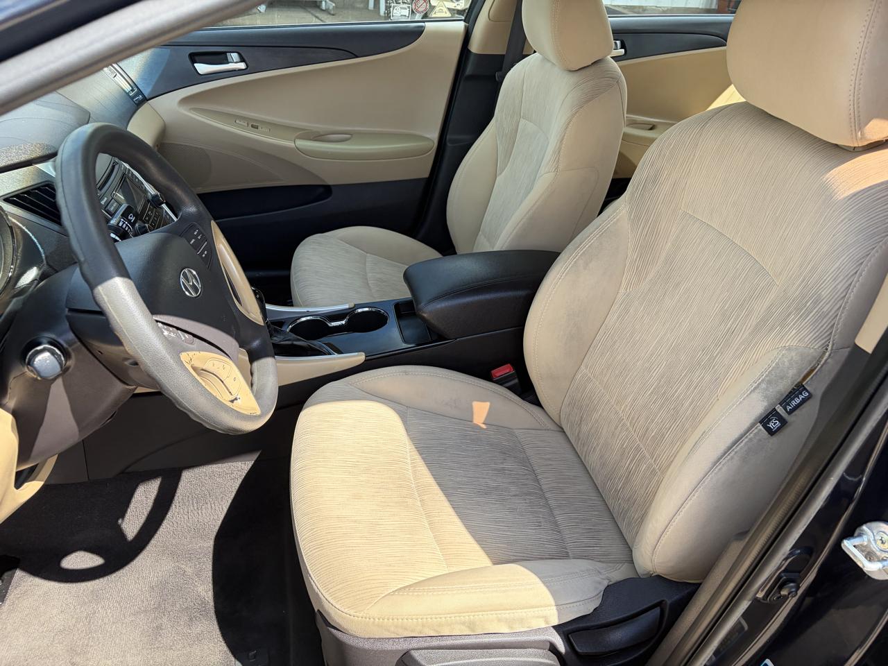Hyundai Sonata photo 16