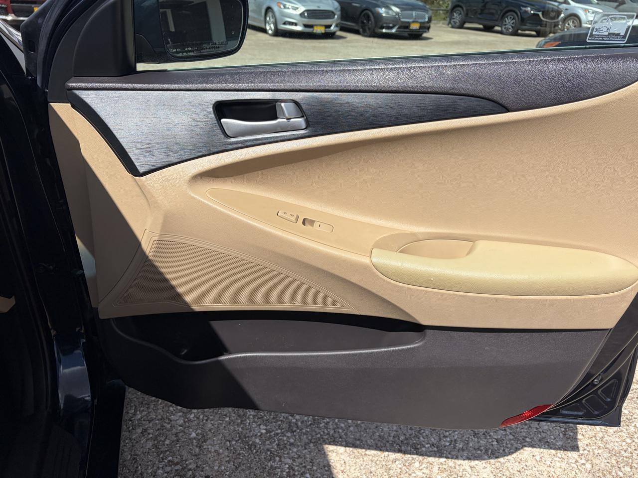 Hyundai Sonata photo 24