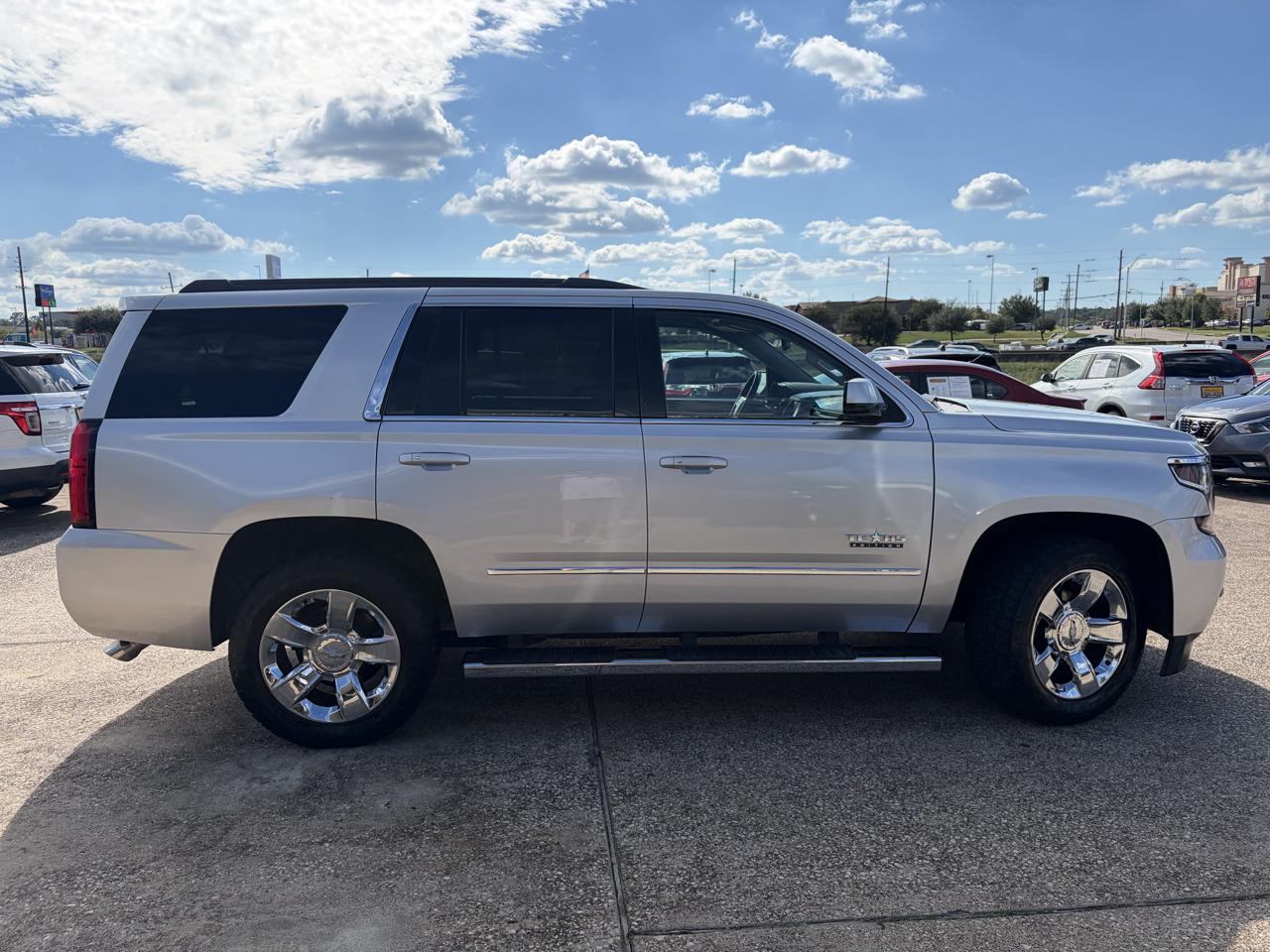 Chevrolet Tahoe photo 6