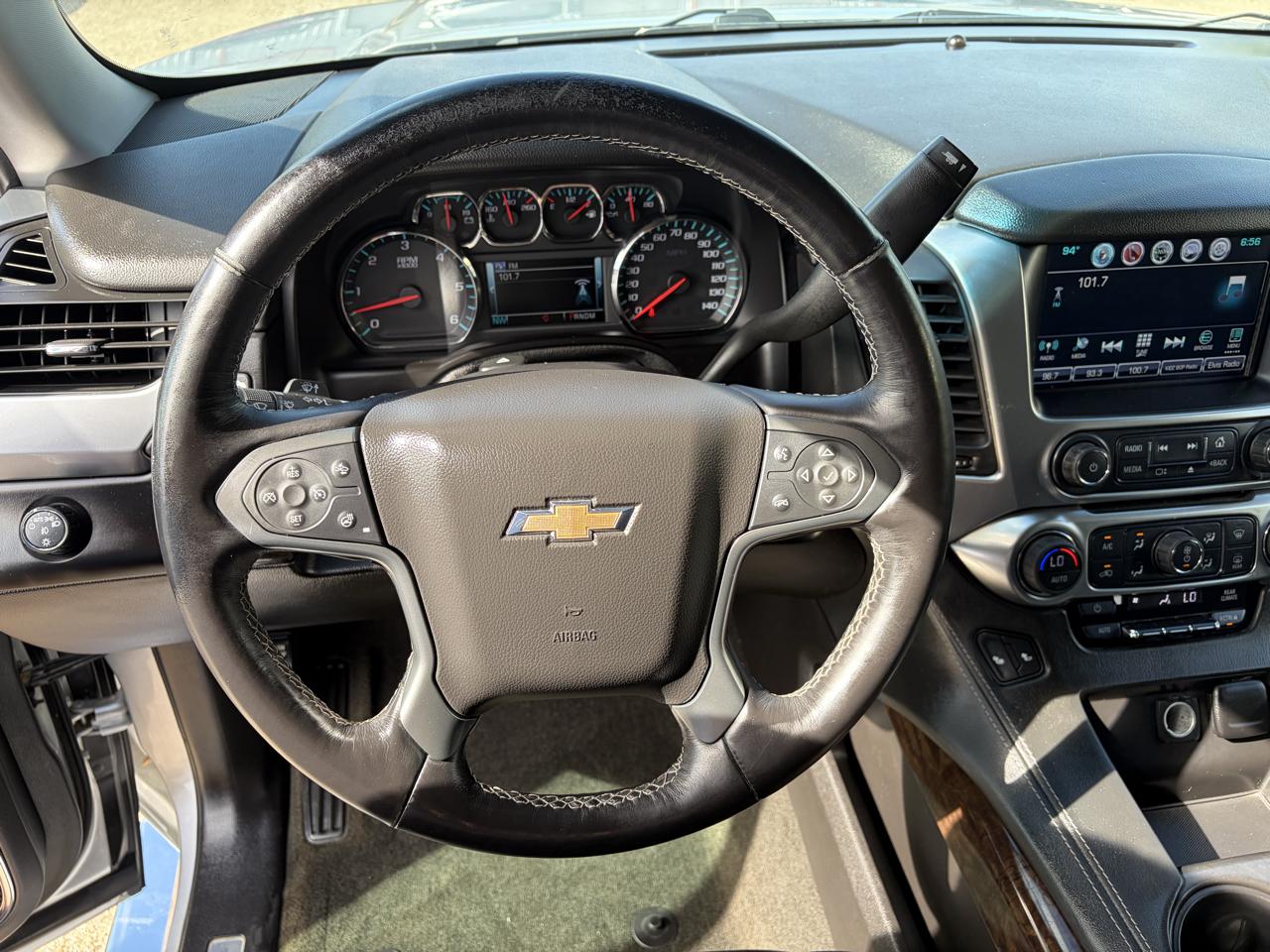 Chevrolet Tahoe photo 17