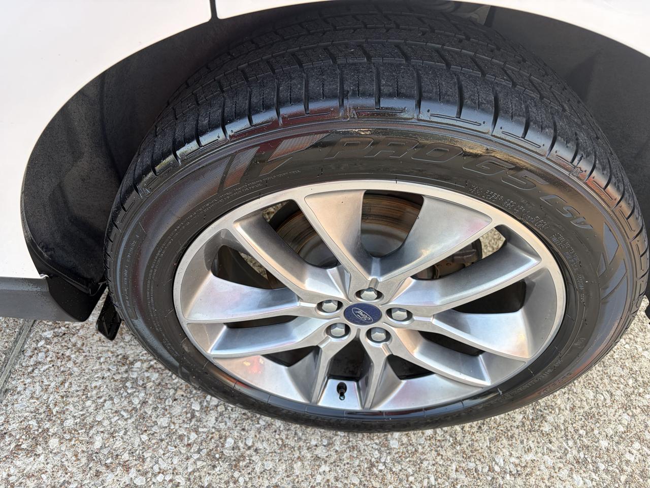 Ford Edge 4dr Titanium FWD 2015