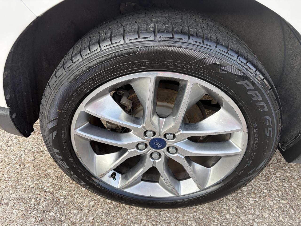 Ford Edge 4dr Titanium FWD 2015