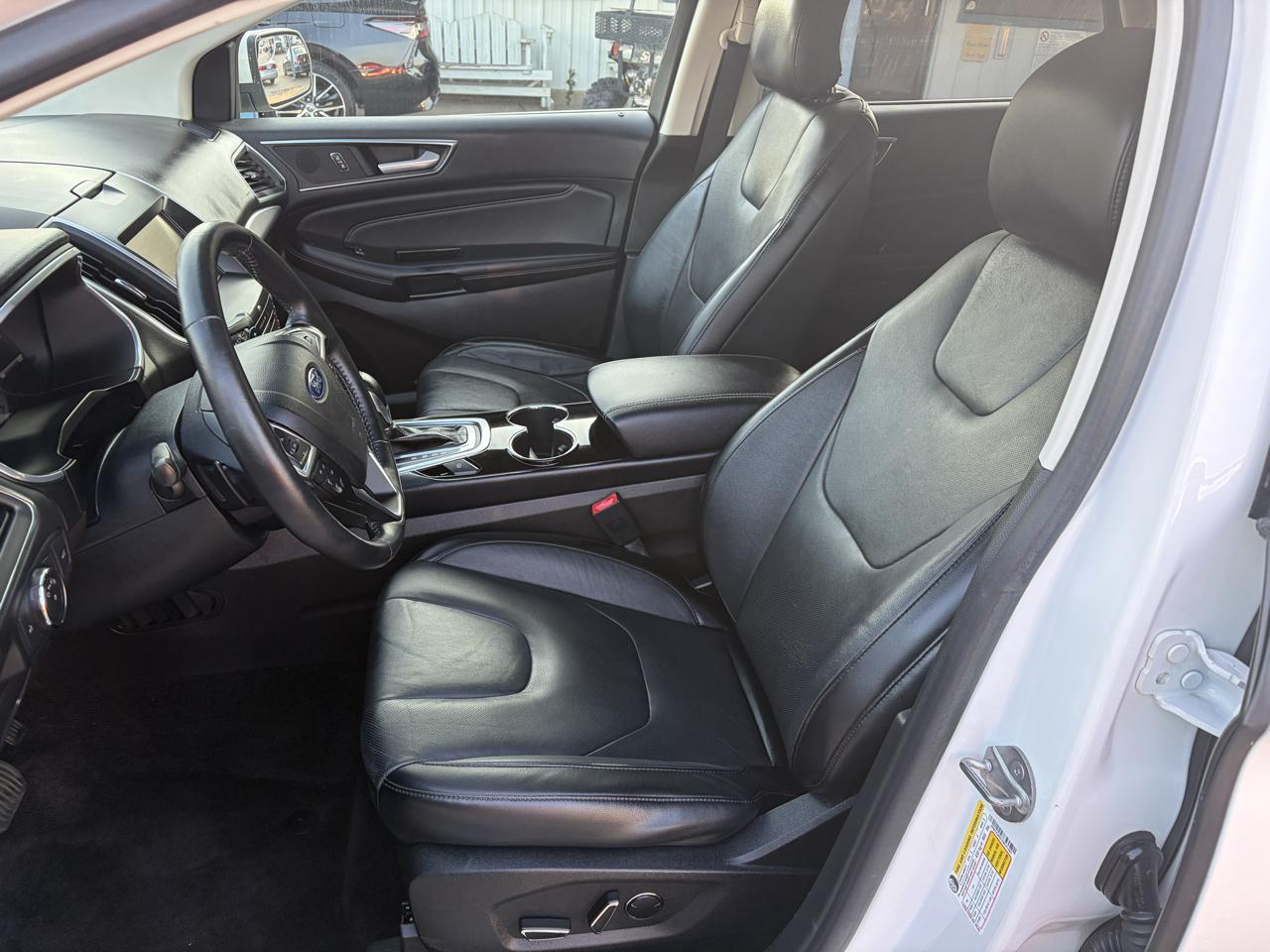 Ford Edge 4dr Titanium FWD 2015