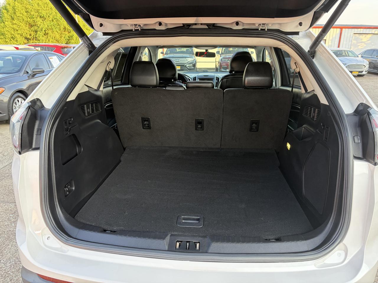 Ford Edge 4dr Titanium FWD 2015