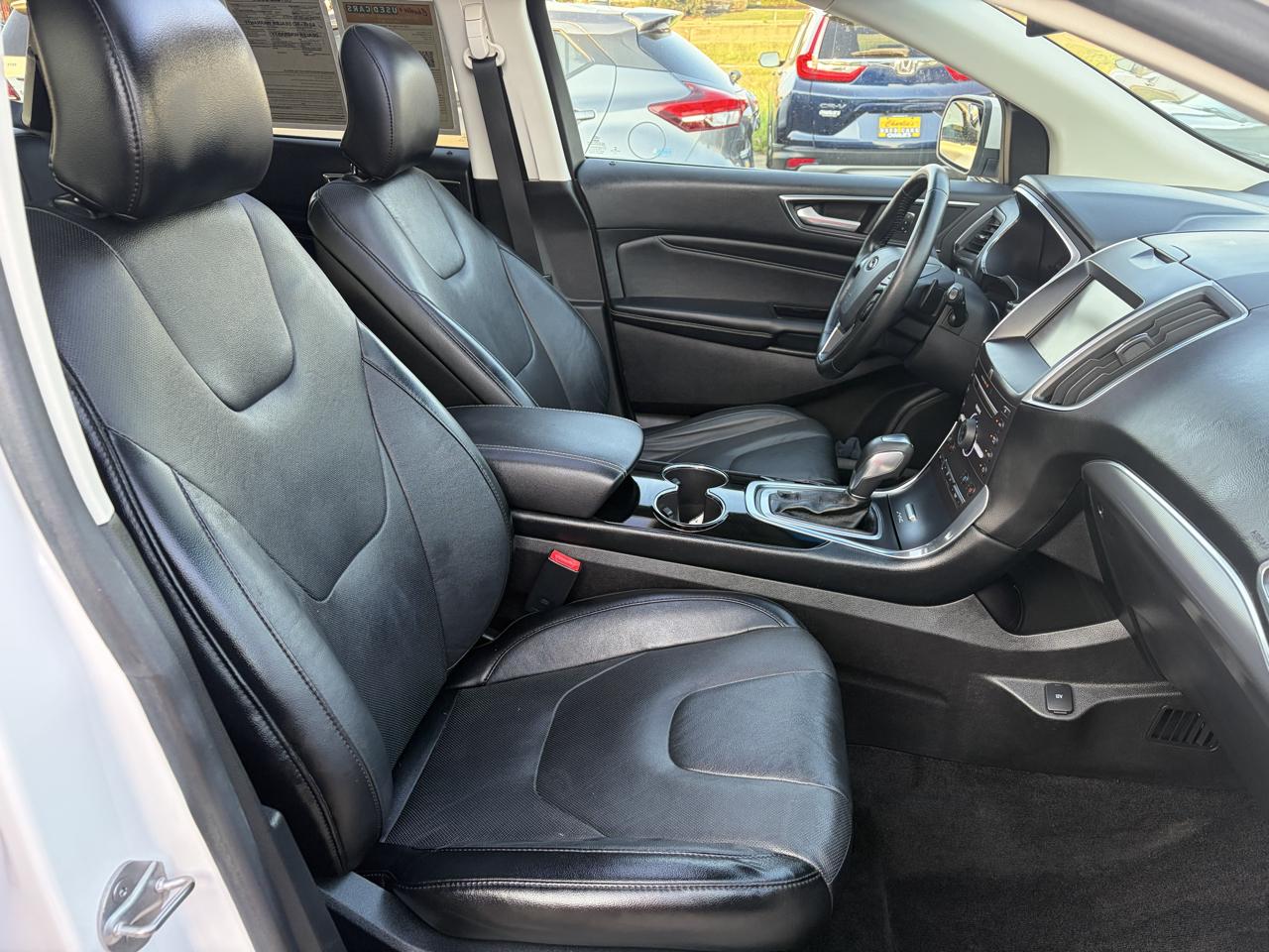 Ford Edge 4dr Titanium FWD 2015