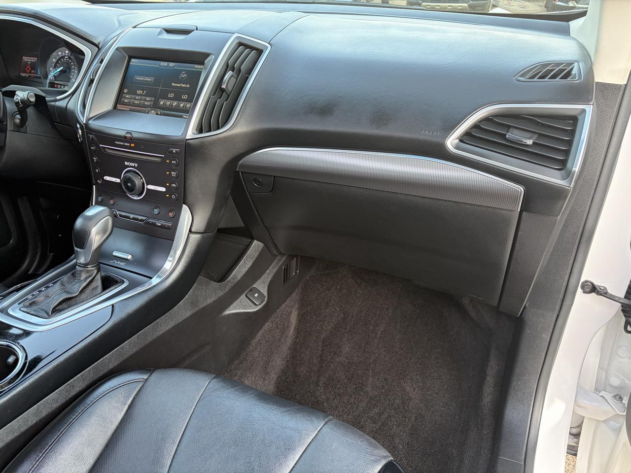 Ford Edge 4dr Titanium FWD 2015