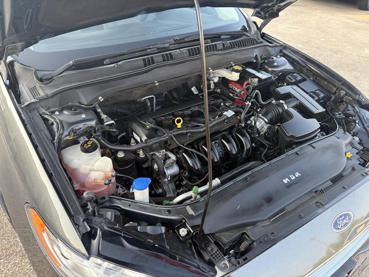 Ford Fusion S FWD 2018