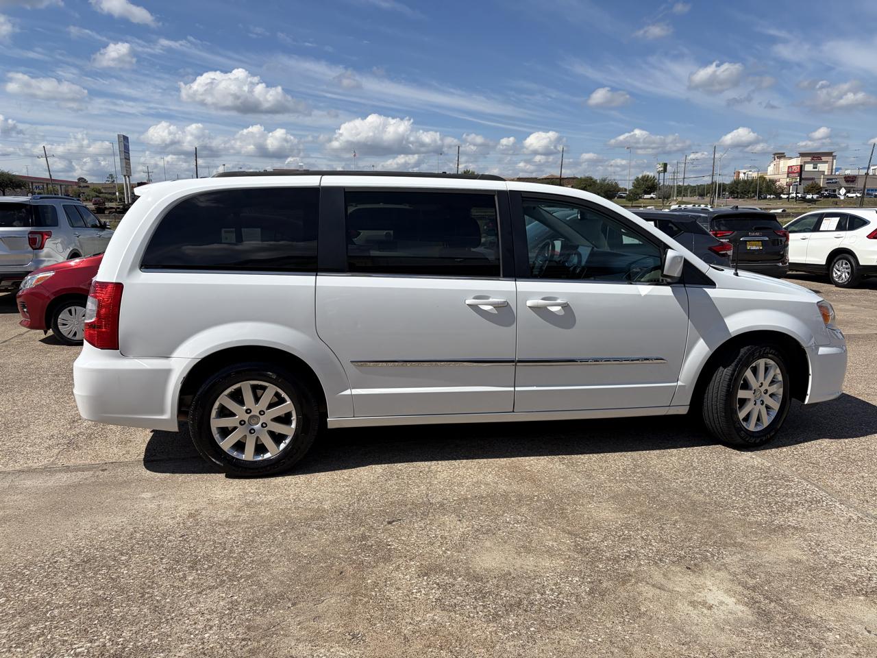 Chrysler Town & Country 4dr Wgn Touring 2016
