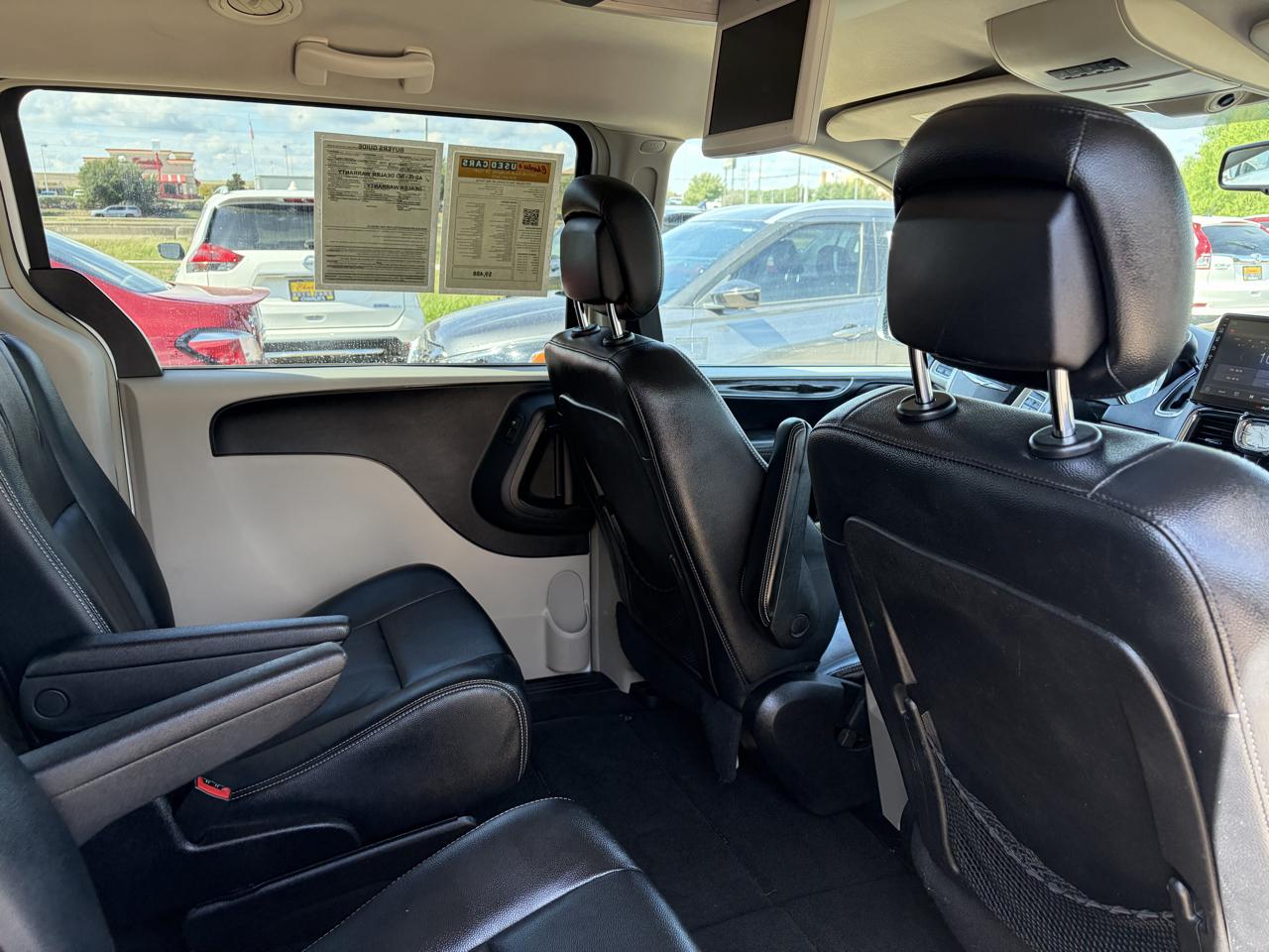 Chrysler Town & Country 4dr Wgn Touring 2016