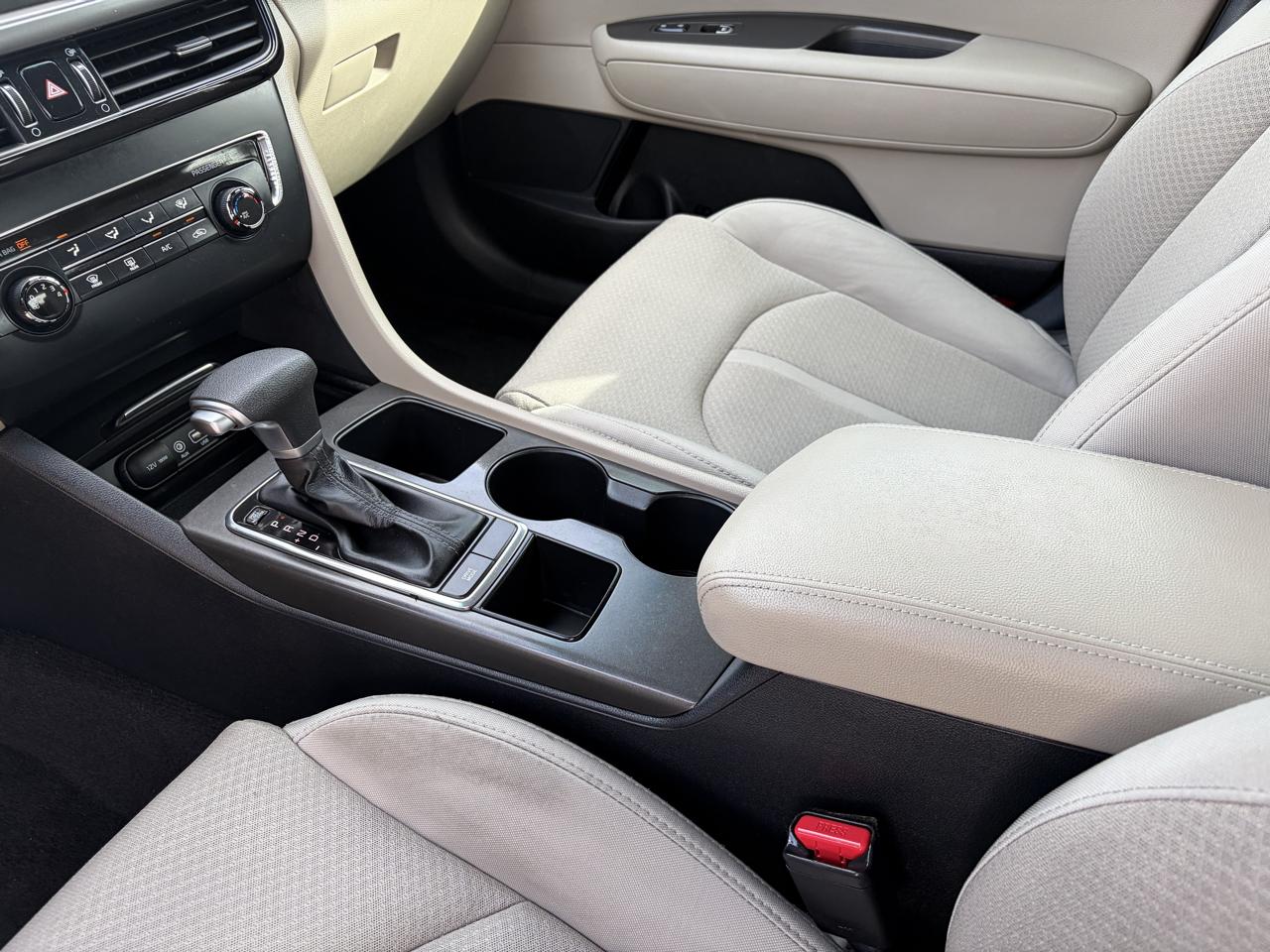 Kia Optima 4dr Sdn LX 2016