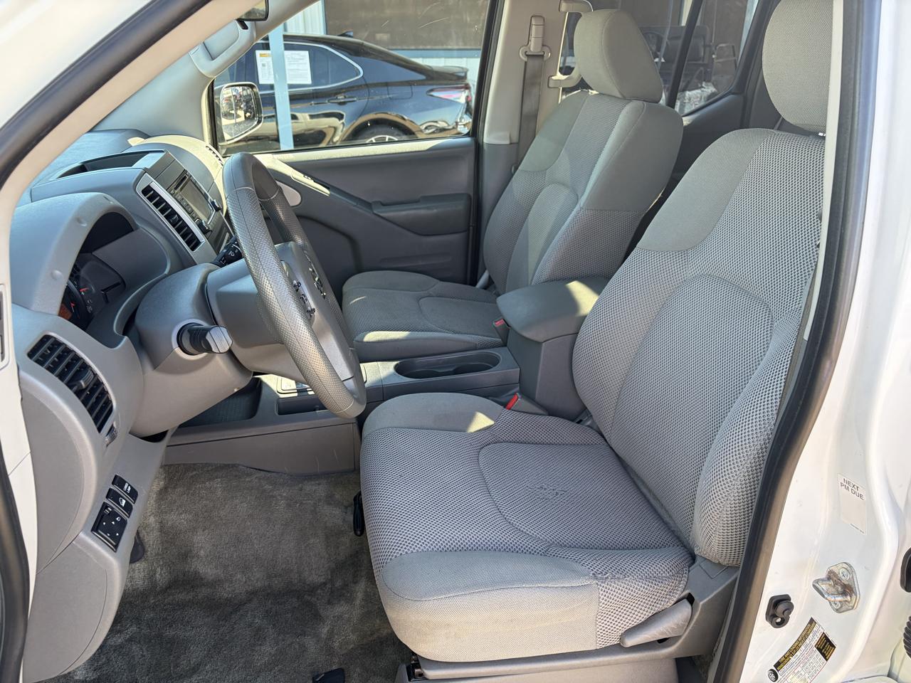 Nissan Frontier Crew Cab 4x4 SV V6 Auto 2018