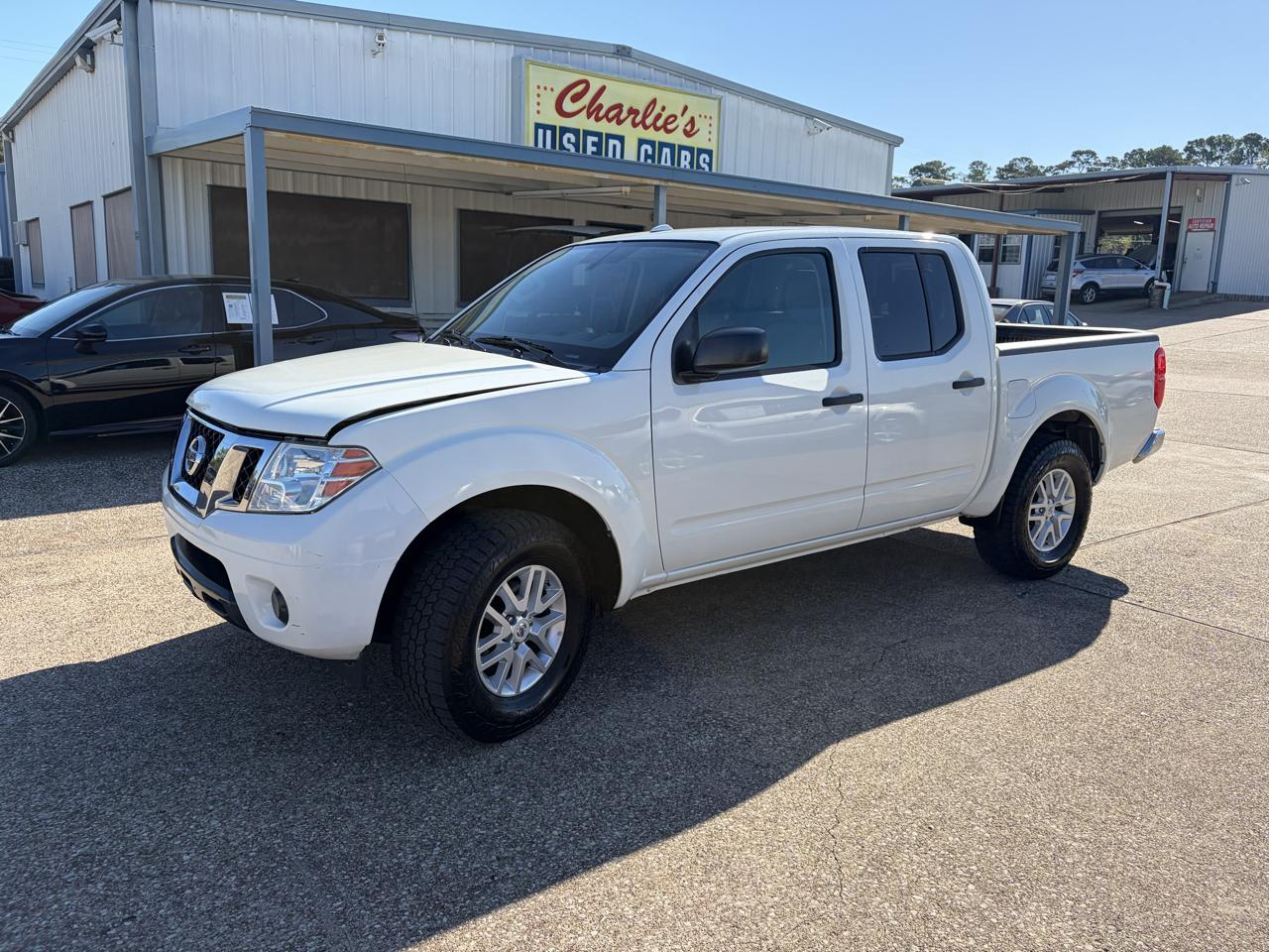 Nissan Frontier Crew Cab 4x4 SV V6 Auto 2018