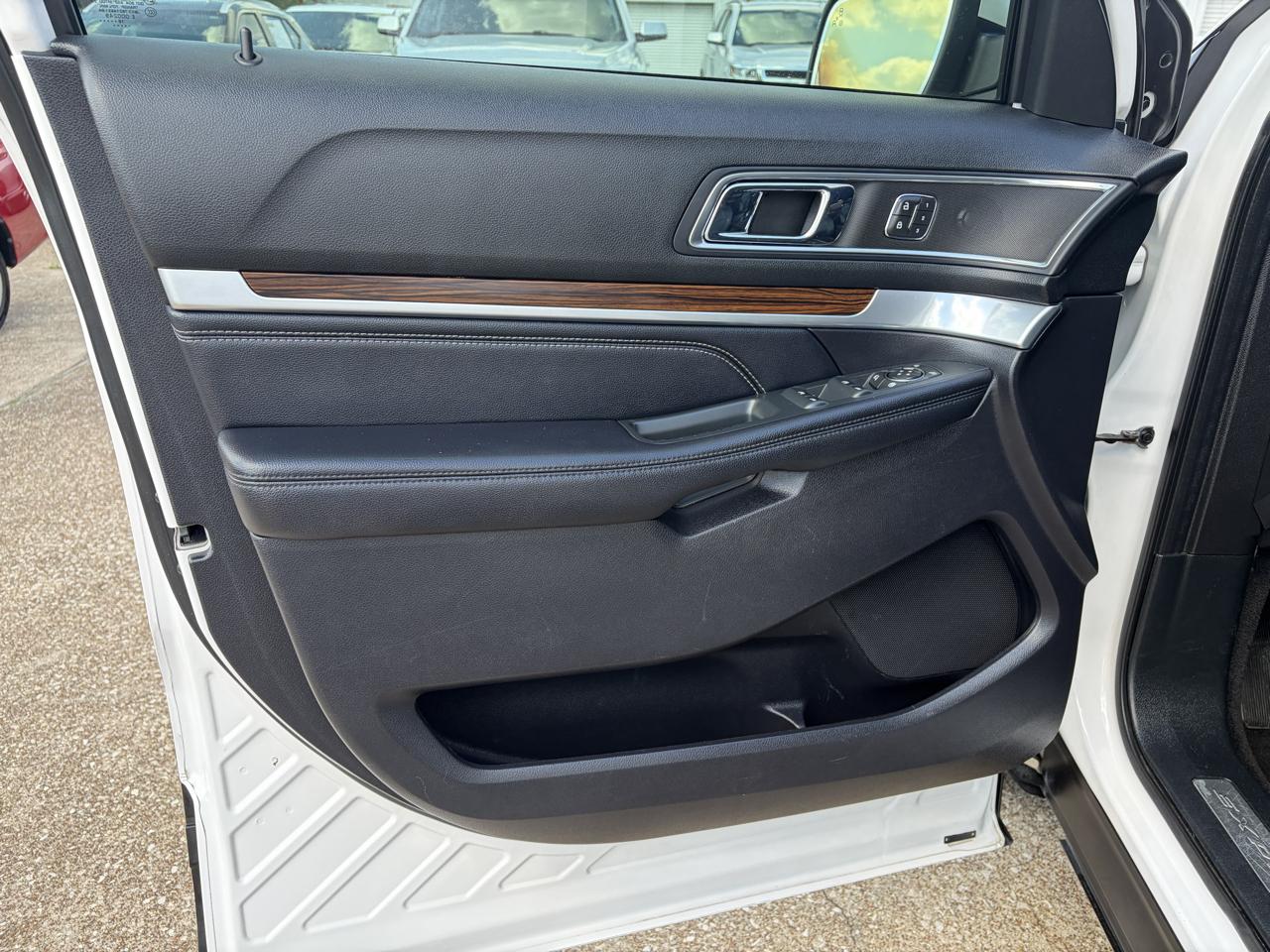 Ford Explorer Limited FWD 2018