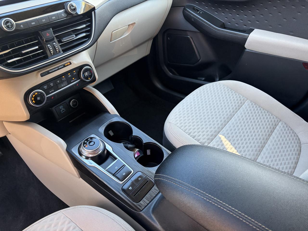 Ford Escape SE FWD 2020