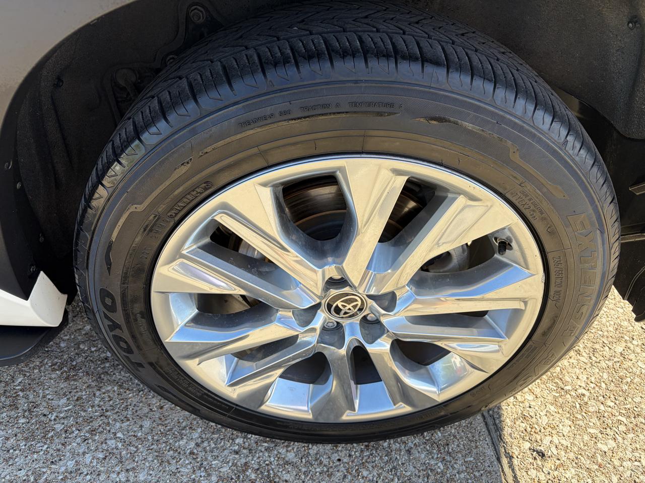 Toyota Highlander Hybrid Limited FWD (Natl) 2021