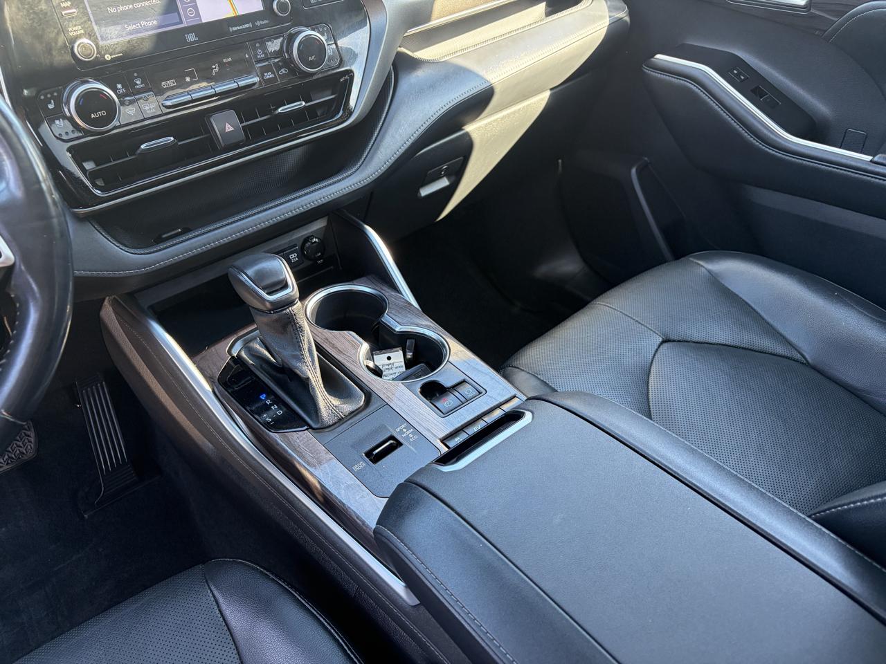 Toyota Highlander Hybrid Limited FWD (Natl) 2021