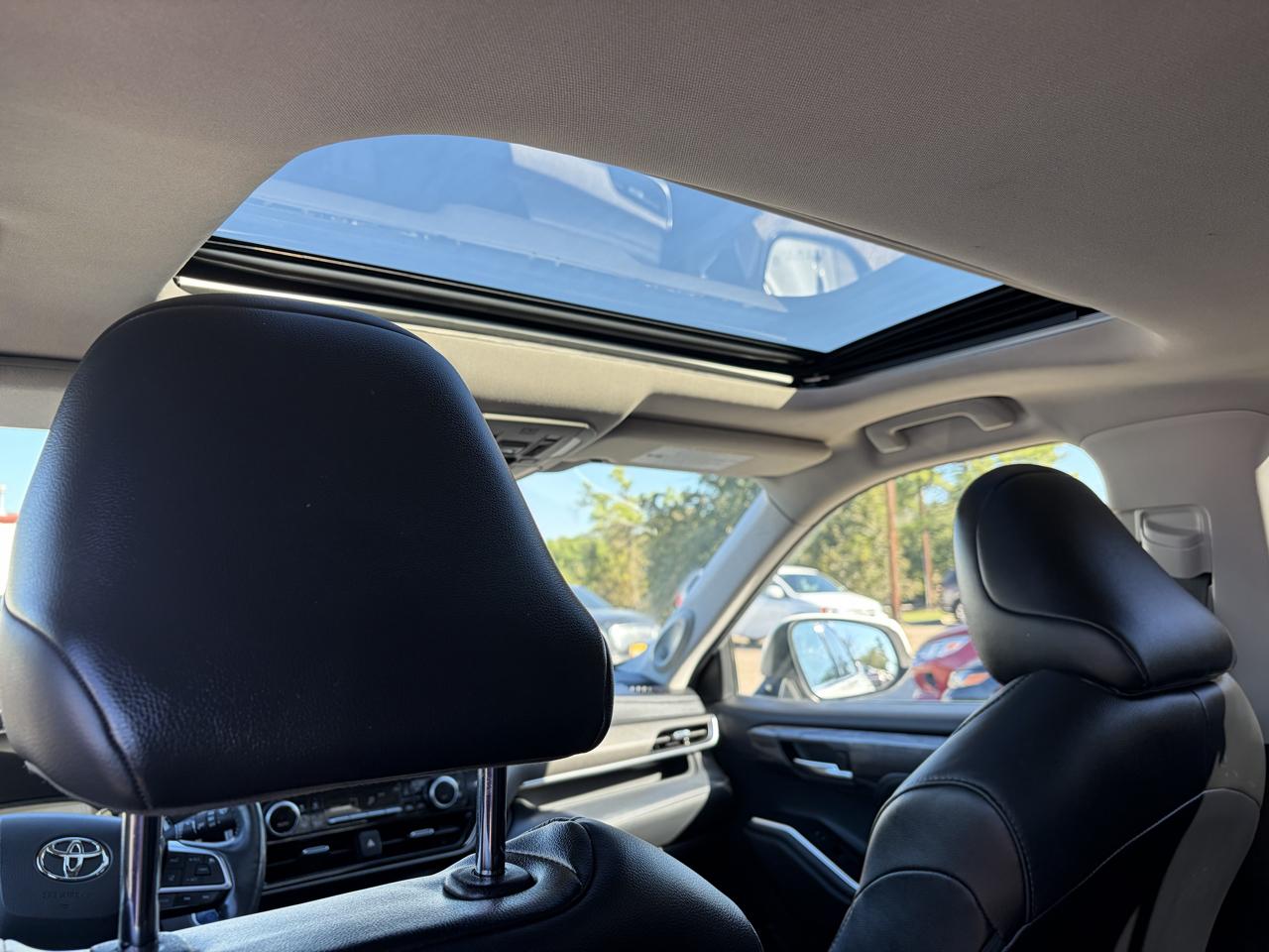 Toyota Highlander Hybrid Limited FWD (Natl) 2021