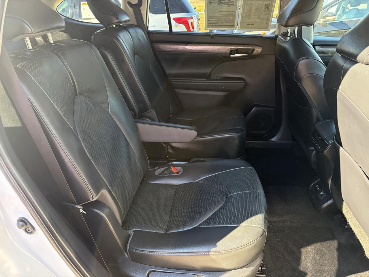 Toyota Highlander Hybrid Limited FWD (Natl) 2021