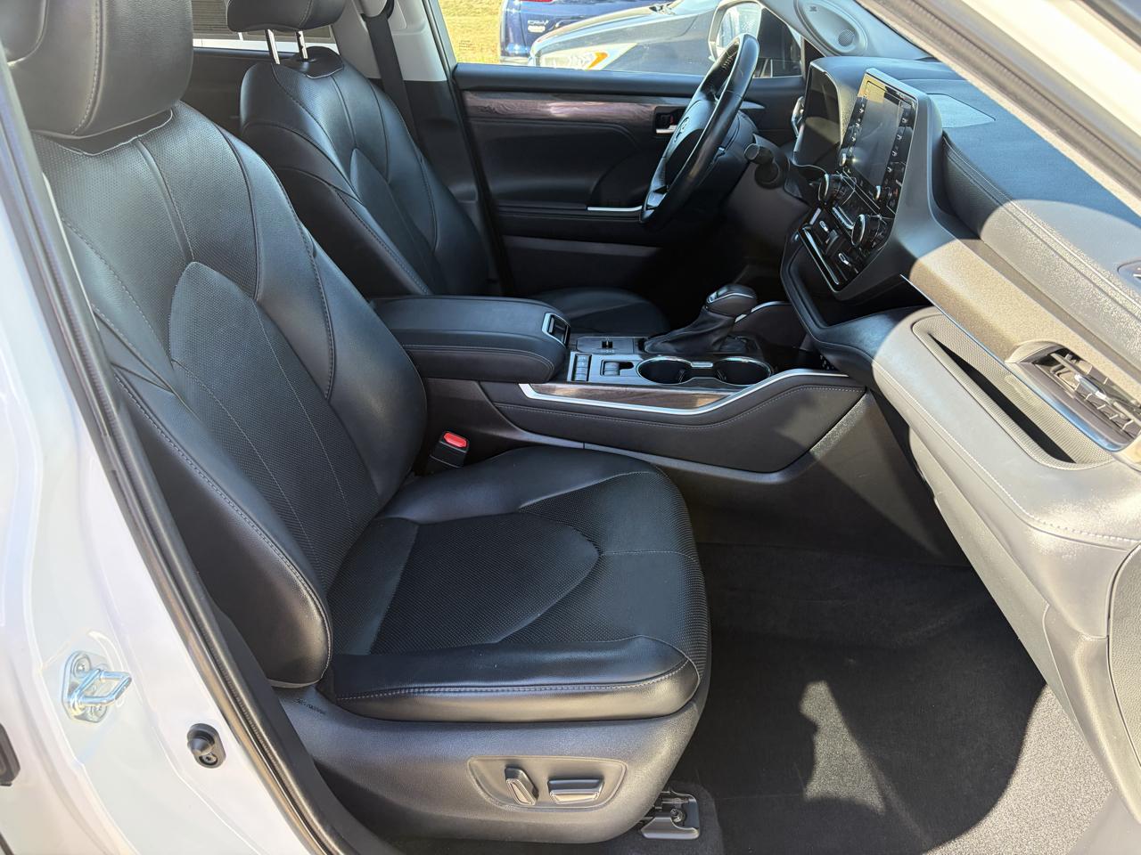 Toyota Highlander Hybrid Limited FWD (Natl) 2021