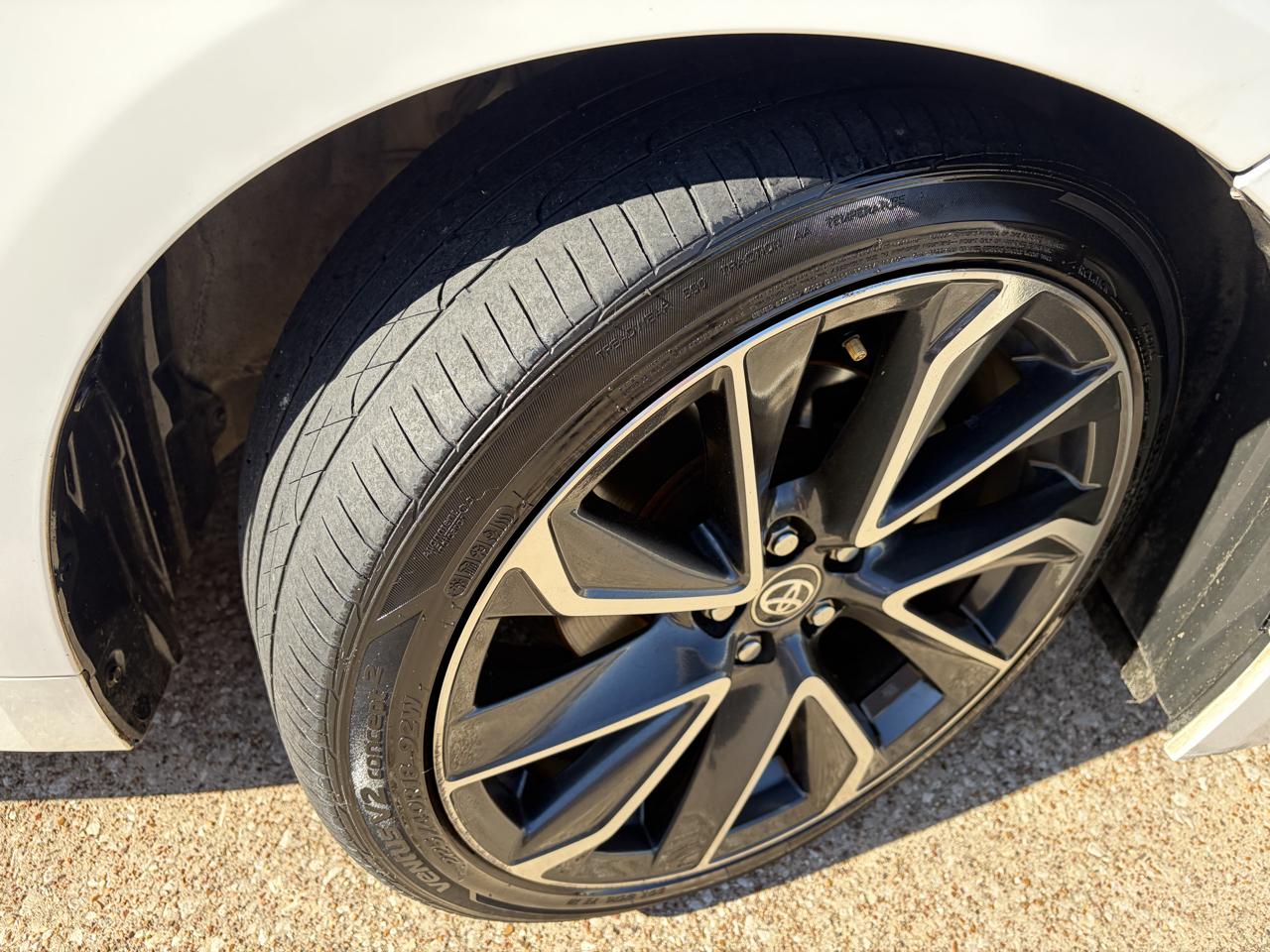 Toyota Corolla Nightshade CVT (Natl) 2020
