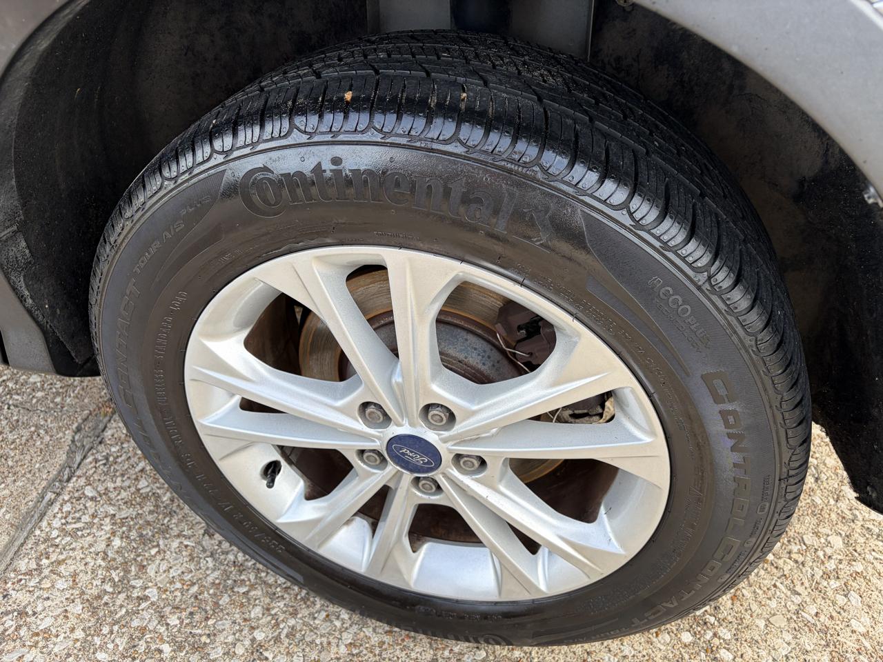 Ford Escape SE FWD 2018