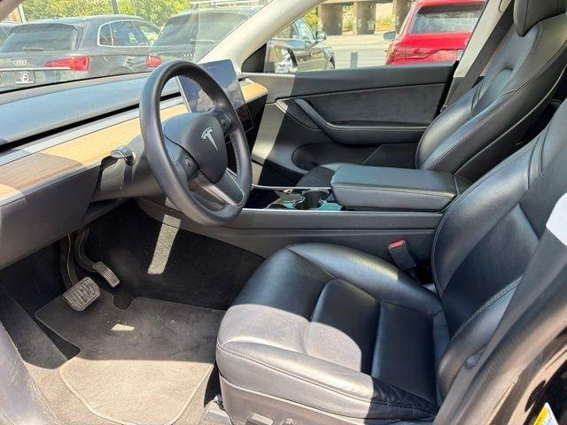 Tesla Model Y  2020