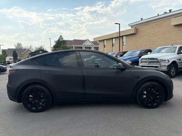 Tesla Model Y  2020