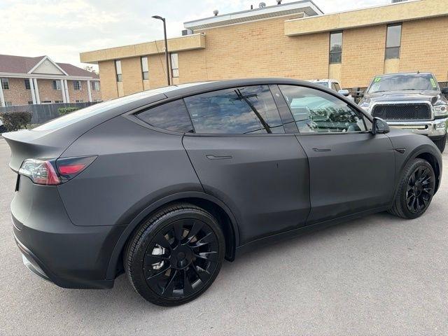 Tesla Model Y  2020