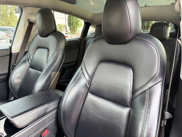 Tesla Model Y  2020