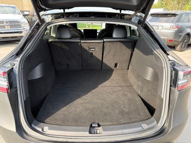 Tesla Model Y  2020