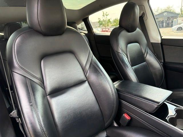 Tesla Model Y  2020