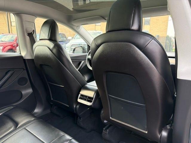 Tesla Model Y  2020