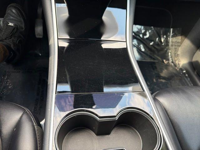 Tesla Model Y  2020